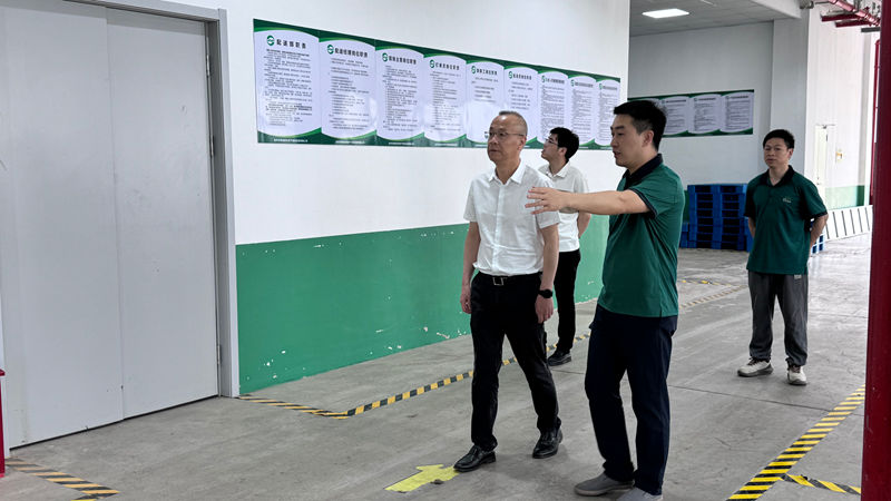 李文華調(diào)研臺(tái)州市黃巖浙農(nóng)農(nóng)產(chǎn)品供應(yīng)鏈有限公司